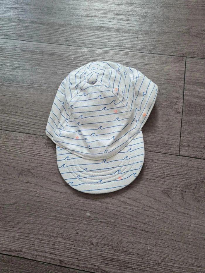 Casquette - photo numéro 1