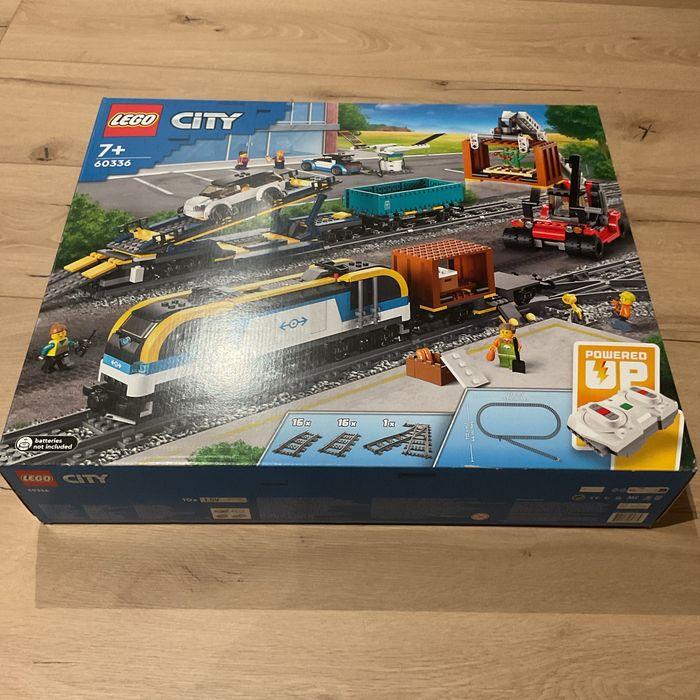 Lego City 60336 Le train de marchandises - photo numéro 1