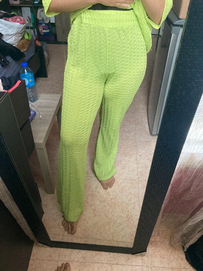 Ensemble haut et pantalon jaune vert - photo numéro 3