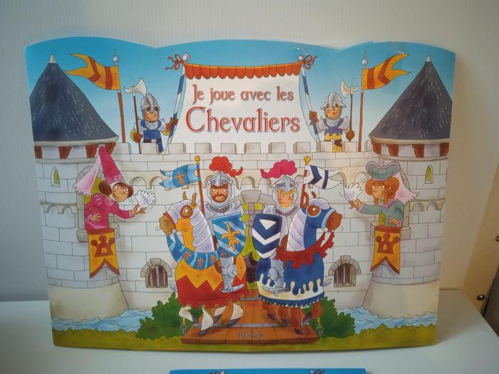 Je joue avec les chevaliers - photo numéro 1