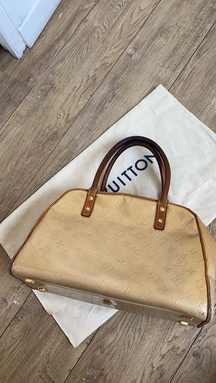 Sac Louis Vuitton Tompkins square cuir vernis - photo numéro 4