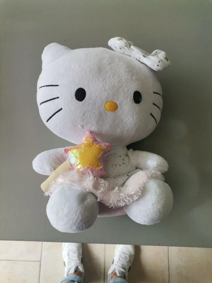 Peluche hello kitty - photo numéro 1