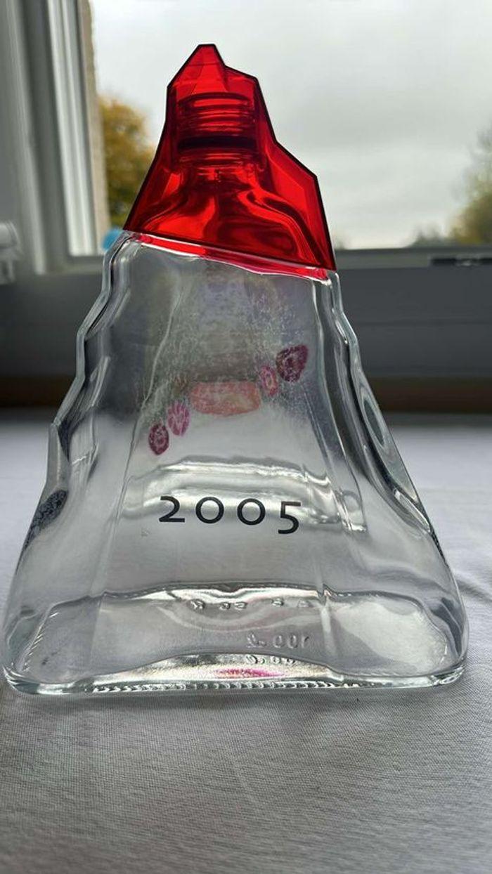 bouteille Evian 2005 , vintage. - photo numéro 1