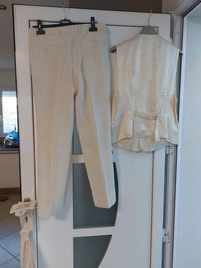 Pantalon et gilet de costume creme - photo numéro 3