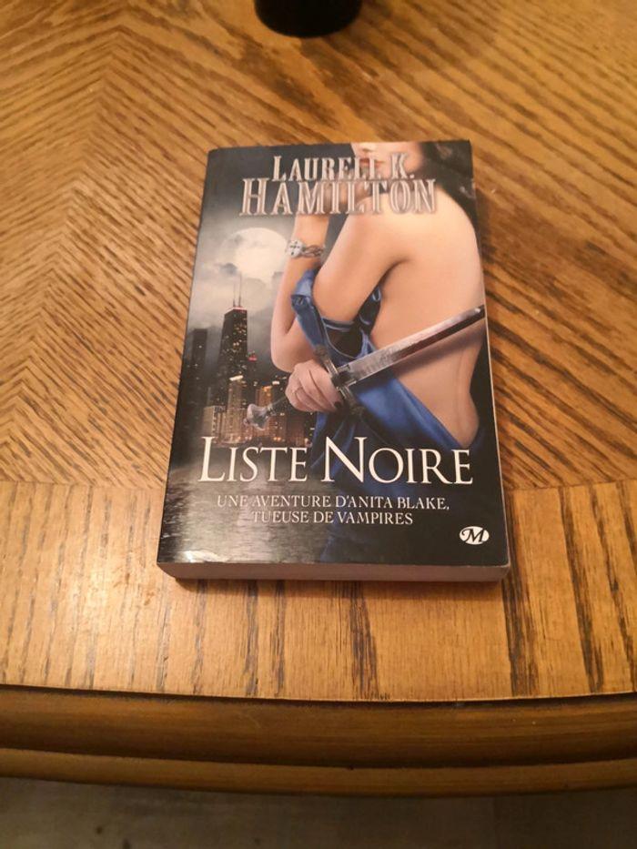 Liste noire - photo numéro 1