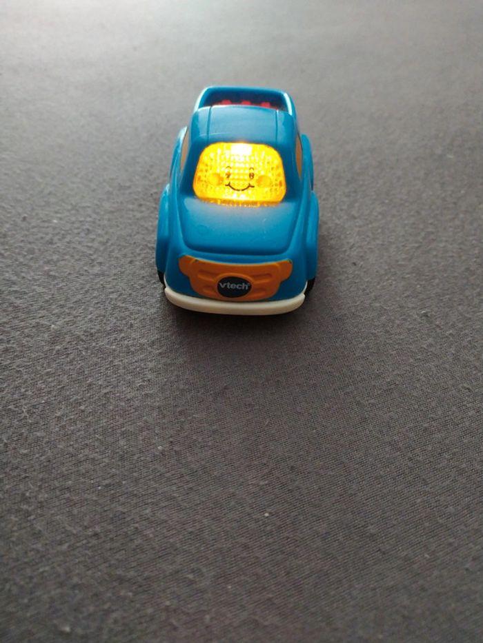 Voiture tut tut bolides vtech chuck super pick-up - photo numéro 5