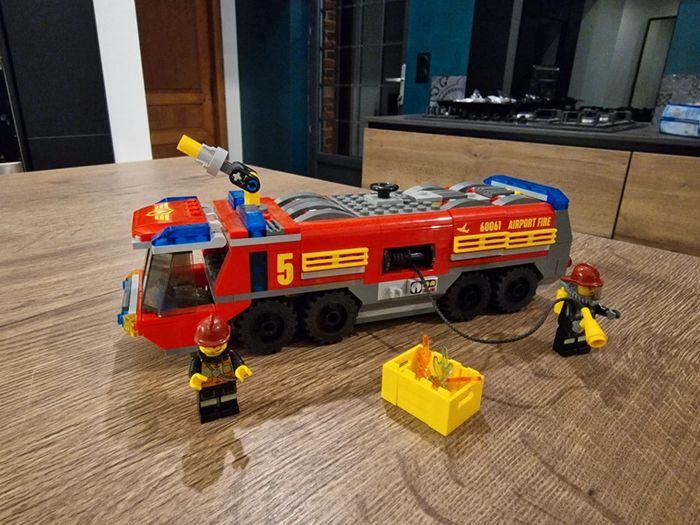 Lego camion de pompiers city 60061 - photo numéro 3