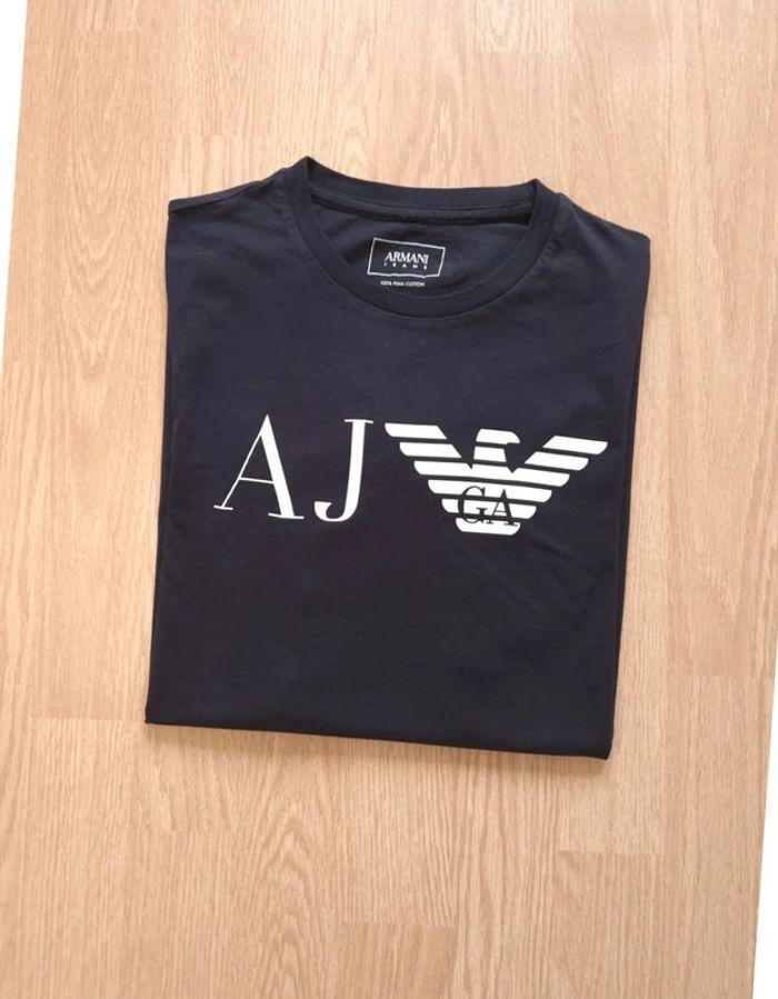 T-shirt Armani Jeans homme marine taille M neuf - photo numéro 1