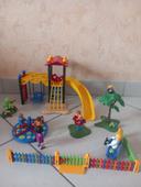 Aire de jeu pour enfants playmobil