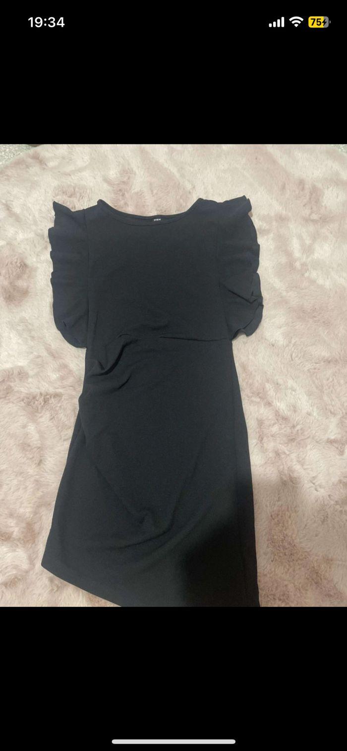 Robe noir taille S jamais porter