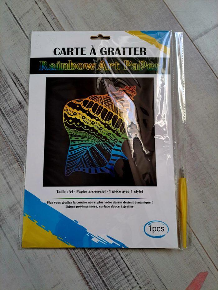 Carte à gratter avec stylet - photo numéro 1