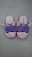 Chaussons mauve licorne