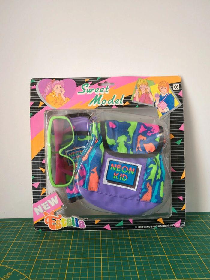 sac vintage lunette estella neon kid fluo 1990 - photo numéro 1