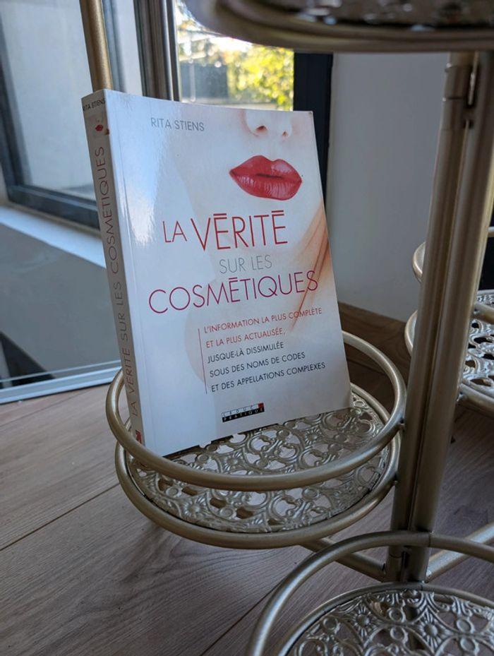 La vérité sur les cosmétiques - Broché - photo numéro 2