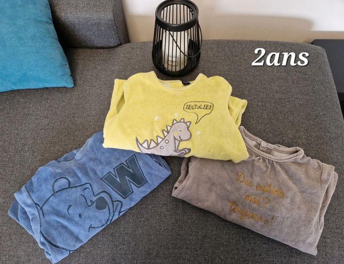 Lot 3 pyjamas velours 24 mois-2ans - photo numéro 1