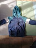 Gilet zip a capuche