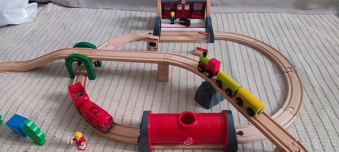 Circuit de petit train en bois metro Brio delta - photo numéro 2