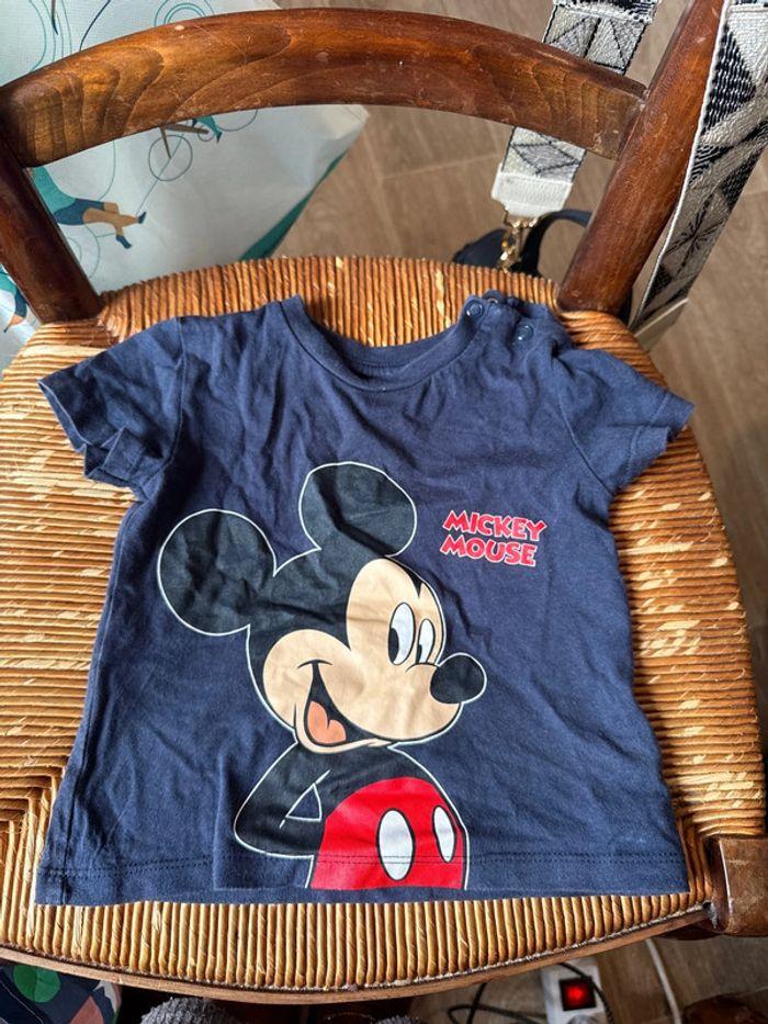 T-shirt Mickey bébé 9/12 mois - photo numéro 1