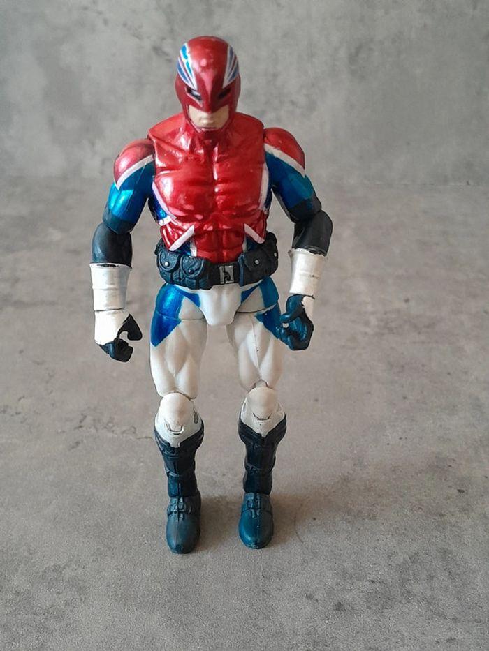 Marvel universe Captain Britain 2010 - photo numéro 1