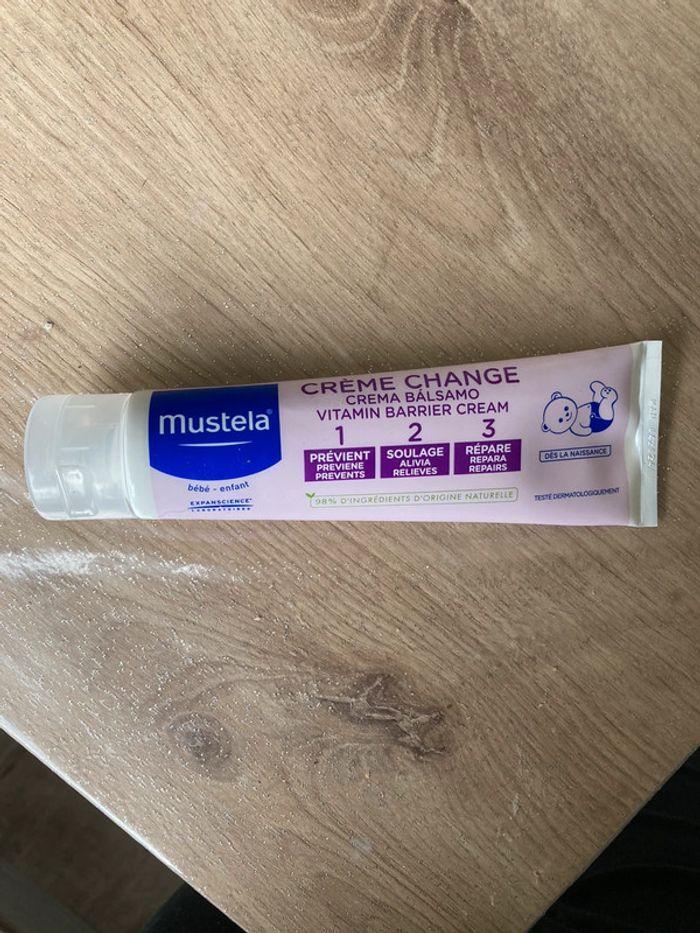 Crème mustela - photo numéro 1