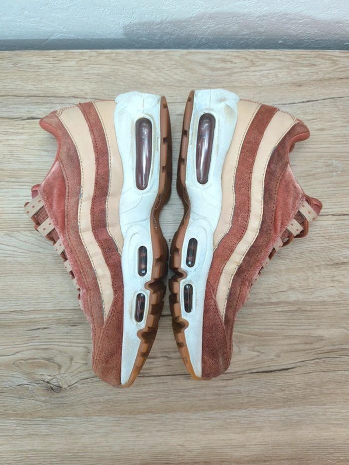 Baskets Nike air max 95 femme dusty peach pointure 40,5 - photo numéro 3