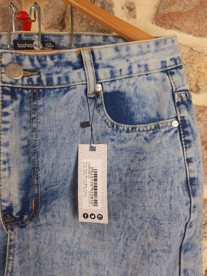 Jeans mom délavé acid wash ligth blue Neuf avec étiquette Femme taille 44 marque Boohoo 🍬 - photo numéro 3