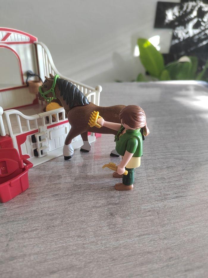 Playmobil Country 5108 Cheval et palefrenière N°2 - photo numéro 3