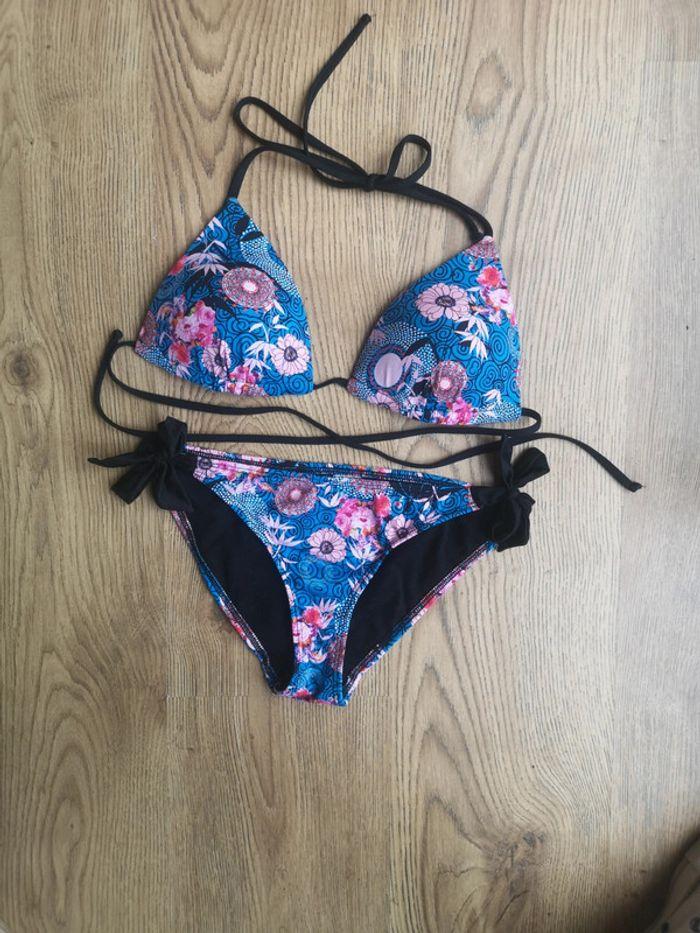 Maillot 2 pièces bleu et rose fleuri - photo numéro 7