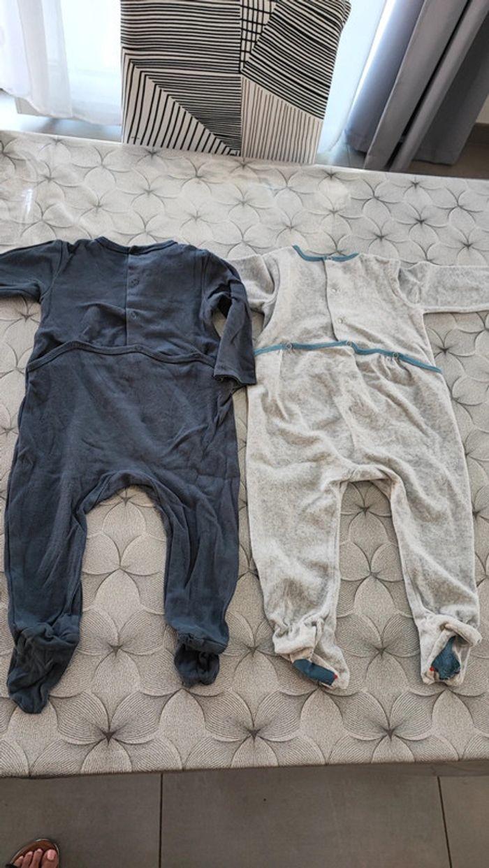 2 pyjamas 12 mois - photo numéro 2