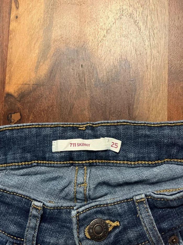 22. Levi’s 711 skinny W25 L30 - photo numéro 4