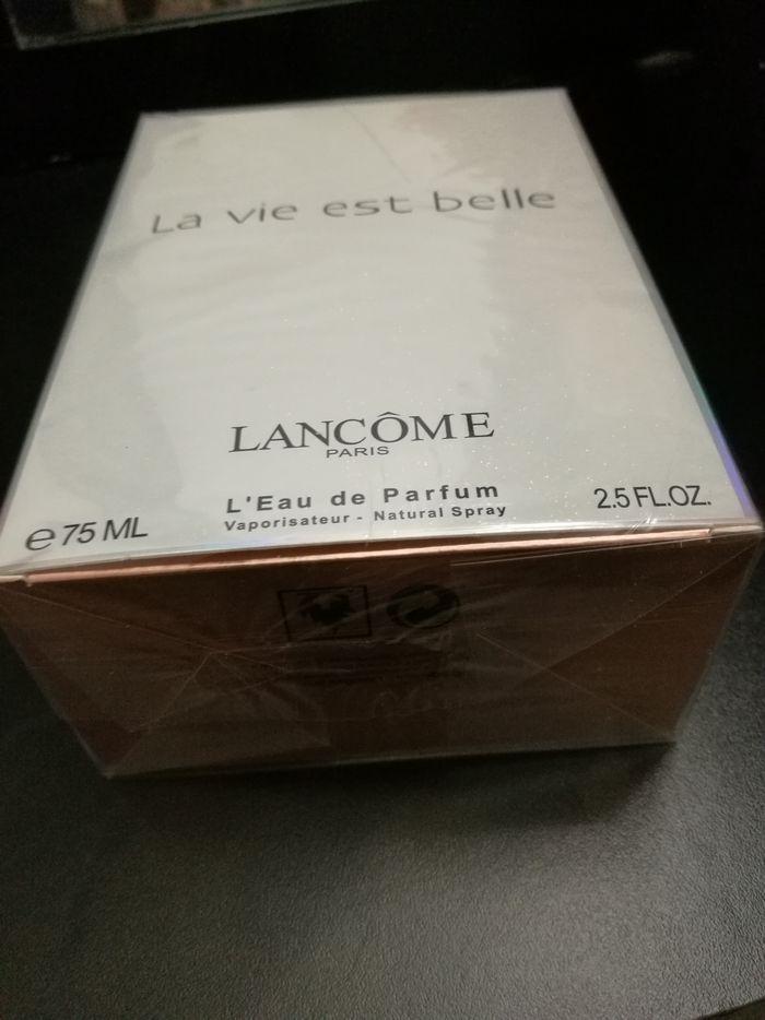 Parfum la vis est belle - photo numéro 2