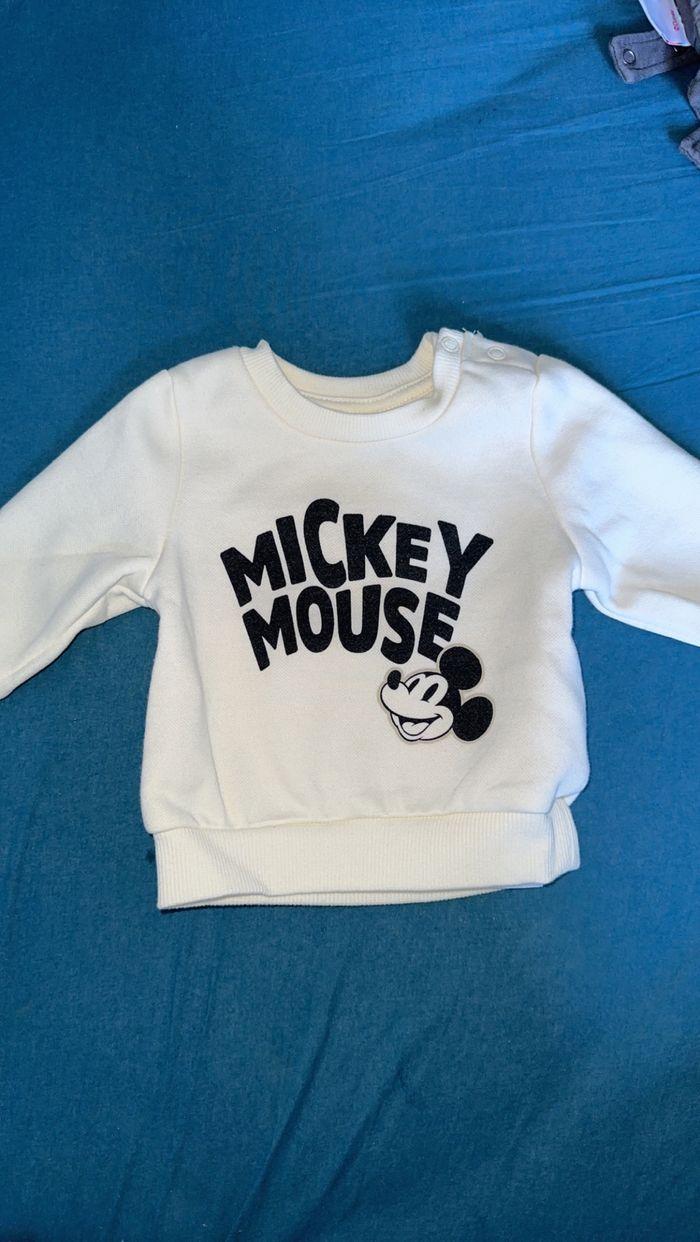 Pull bébé Mickey mouse