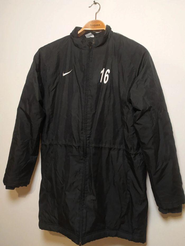 Blouson Nike long et chaud - photo numéro 1