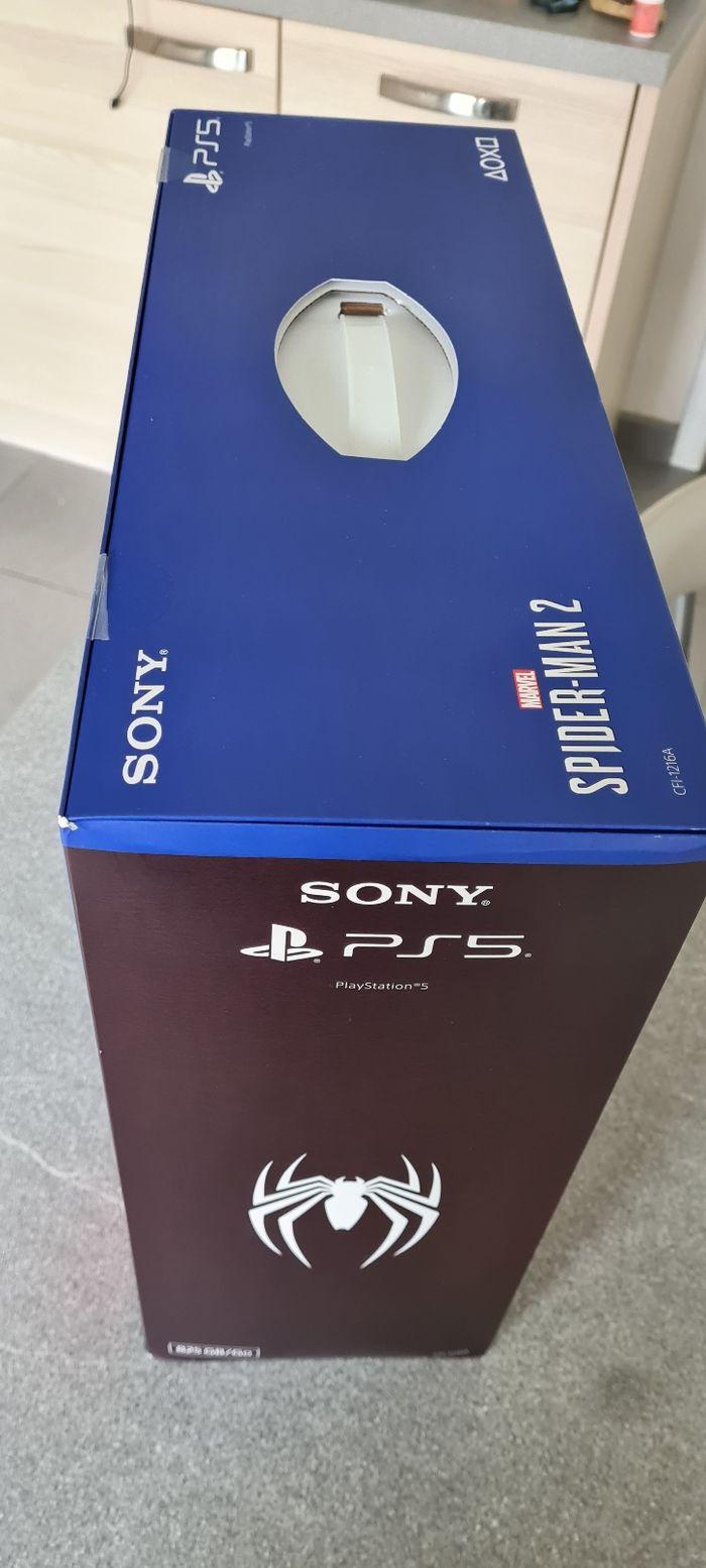 Sony PlayStation 5 Édition Limitée Spider-Man 2 - photo numéro 7