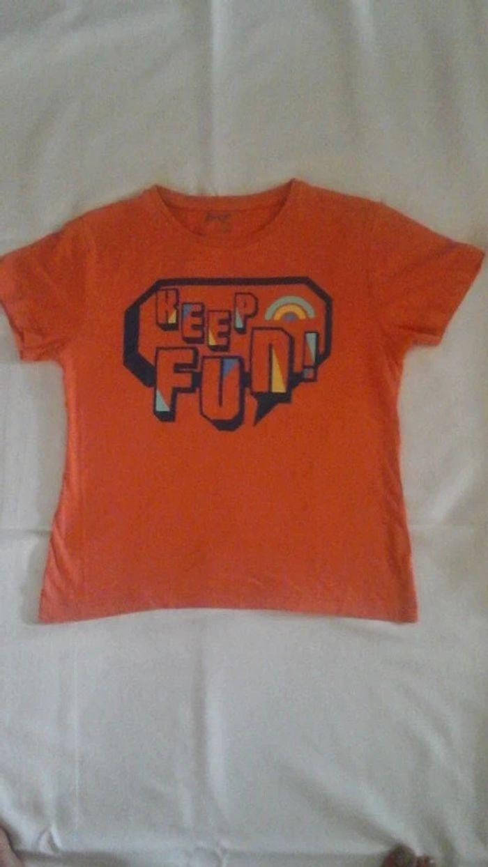 Tee short orange 8 ans