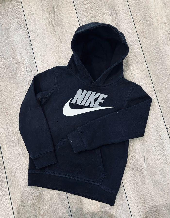 Pull Nike 3/4 ans