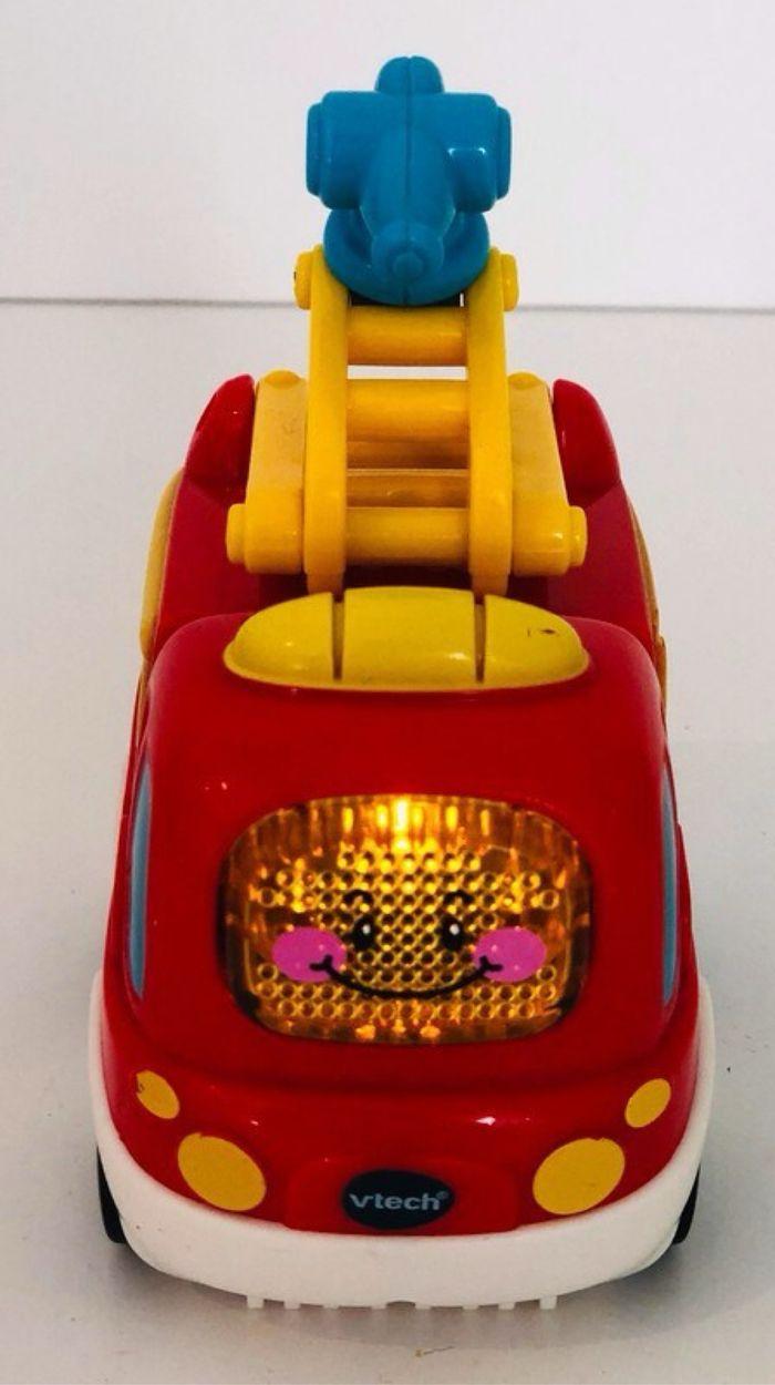 Vtech Tut Tut Bolides Louis SOS incendie camion maxi caserne de pompiers voiture véhicule chantier grue moto quad super circuit garage surprise train gare coffret rare copains animo lot SOP77 - photo numéro 4