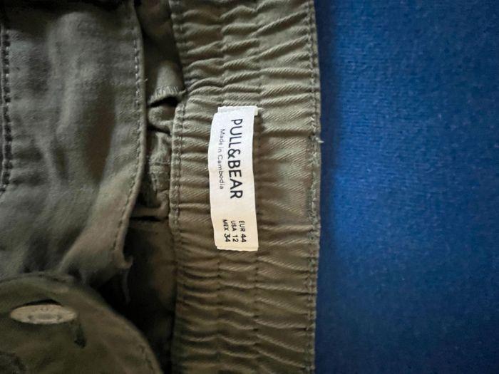 Pantalon cargo vert kaki Pull&Bear taille 44 - photo numéro 5