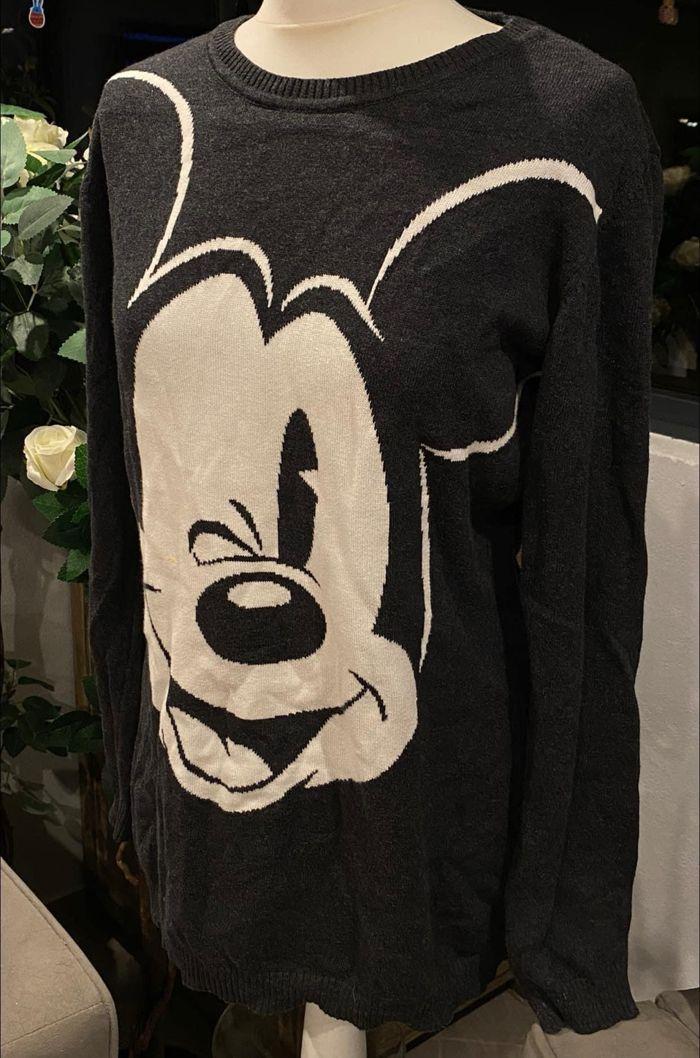 Pull Disneyland paris taille L  Mickey - photo numéro 1