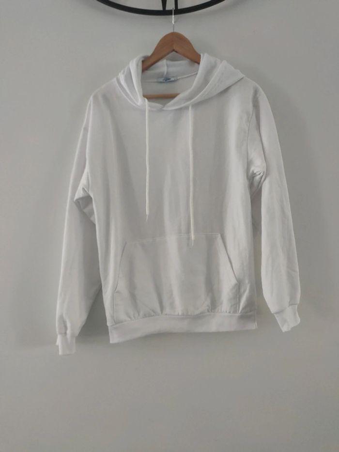 Sweatshirt a capuche blanc taille S neuf - photo numéro 1