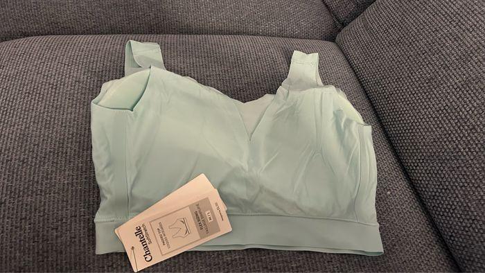 Brassière / Bralette Chantelle Softstrech neuve taille M/L neuve - photo numéro 8