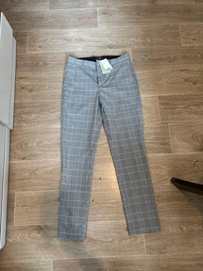 Pantalon H&M Homme taille 30 neuf avec étiquette - photo numéro 1