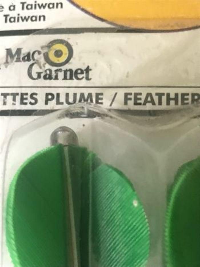 6 fléchettes plumes et pointes métalliques Mac Garnet - photo numéro 5