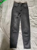 Pantalon gris foncé Pimkie