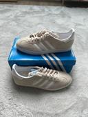 Adidas gazelle homme 44 2/3 couleur sable