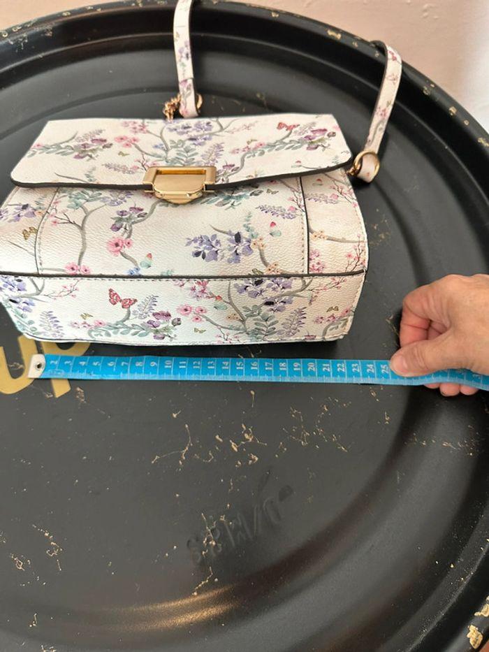 Sac à main Parfois porté épaules fleuri avec son portefeuille - photo numéro 12