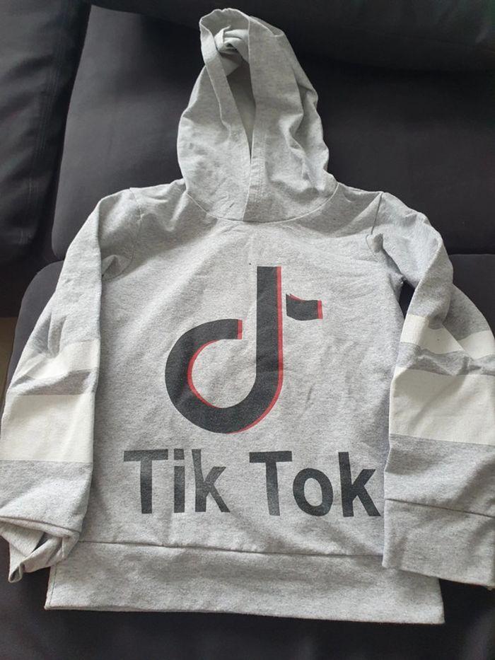 Sweat tik tok 6 ans - photo numéro 1