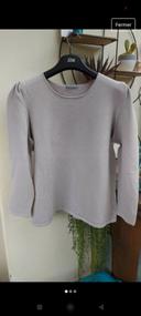 Pull gris beige taille L Marque COS