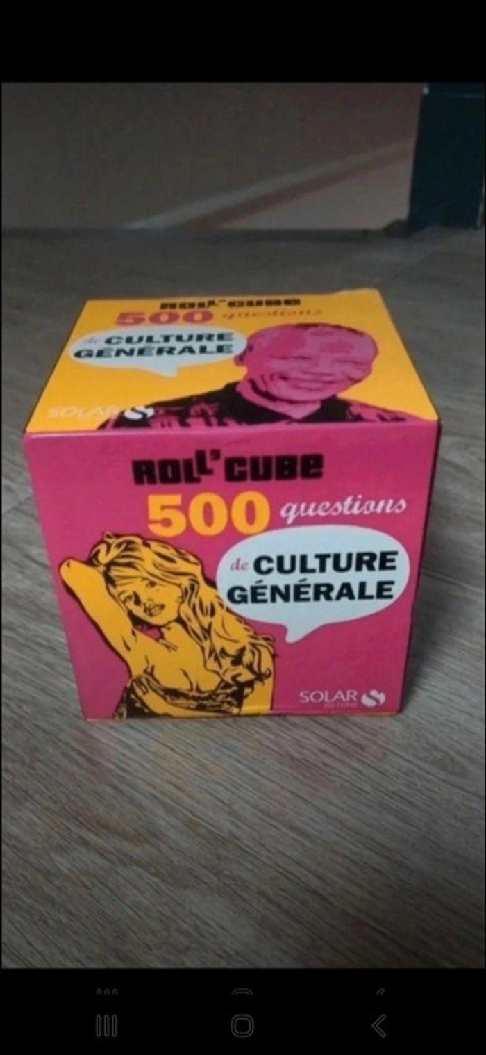 Cube questions culture générale 👻 - photo numéro 1