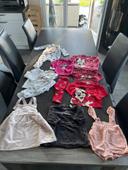 Lot vêtements taille 12 mois Disney